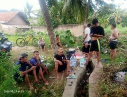 Menjelang HUT RI ke-80, FKPT Tunjukkan Semangat Kebersamaan Lewat Aksi Bersih-Bersih Empang untuk Lomba Mancing