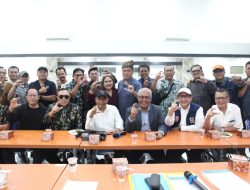 Duet Akhmad Munir & Atal Depari Resmi Daftar Caketum dan Calon Ketua DK PWI Pusat 2025-2030